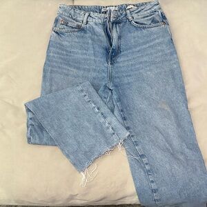 Zara Light Blue Cropped Jeans